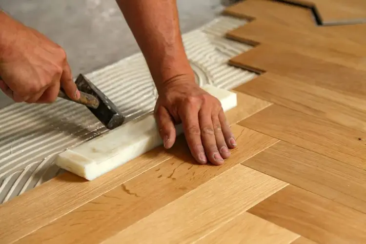 Handwerker bei der Arbeit